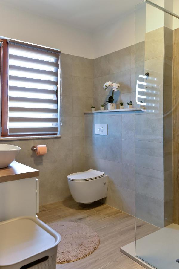 Villa Luciana Spa House, Buje Extérieur photo
