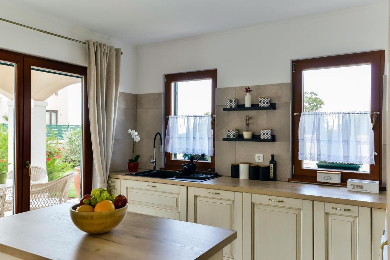 Villa Luciana Spa House, Buje Extérieur photo